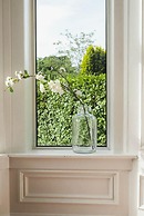 Castle Beach - Spectacular Victorian Villa