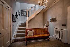 Castle Beach - Spectacular Victorian Villa