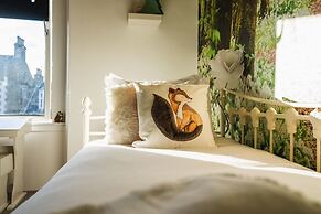 Castle Beach - Spectacular Victorian Villa