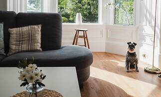 Castle Beach - Spectacular Victorian Villa