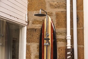 Castle Beach - Spectacular Victorian Villa