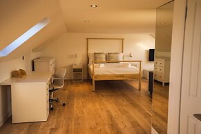 Castle Beach - Spectacular Victorian Villa