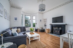 Castle Beach - Spectacular Victorian Villa