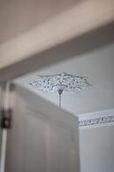 Castle Beach - Spectacular Victorian Villa