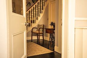 Castle Beach - Spectacular Victorian Villa