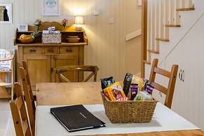 Kirk Wynd Cottage - Traditionally Charming