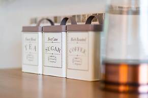 Ferry View Cottage - Private Balcony