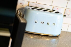 Cordis Apartment - A Trendsetter s Residence