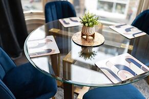 Cordis Apartment - A Trendsetter s Residence