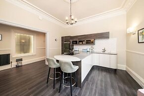 Cordis Apartment - A Trendsetter s Residence