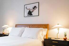 Regal Residence - Metropolitan Luxury