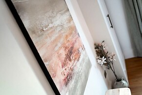 Regal Residence - Metropolitan Luxury