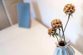 Regal Residence - Metropolitan Luxury