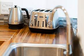 Regal Residence - Metropolitan Luxury