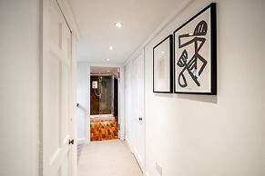 Regal Residence - Metropolitan Luxury