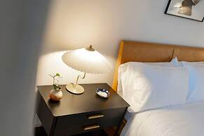 Regal Residence - Metropolitan Luxury