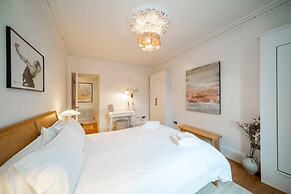 Regal Residence - Metropolitan Luxury