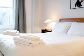 Regal Residence - Metropolitan Luxury