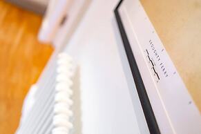 Regal Residence - Metropolitan Luxury