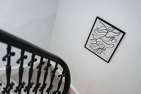 Regal Residence - Metropolitan Luxury