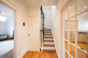 Regal Residence - Metropolitan Luxury