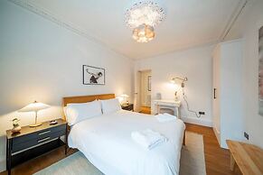 Regal Residence - Metropolitan Luxury