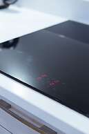 Panmure Apartment - A Glamorous Renovation