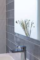 Panmure Apartment - A Glamorous Renovation