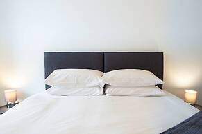 Panmure Apartment - A Glamorous Renovation