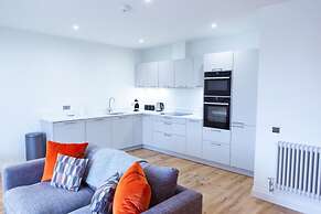 Panmure Apartment - A Glamorous Renovation