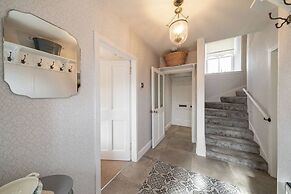 Thrums Cottage - A Writer s Retreat