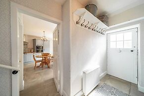 Thrums Cottage - A Writer s Retreat