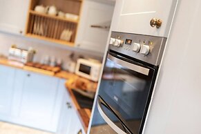 Thrums Cottage - A Writer s Retreat