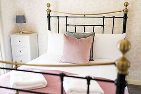 Thrums Cottage - A Writer s Retreat