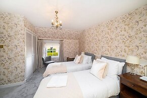 Thrums Cottage - A Writer s Retreat