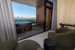 North Mountain View Suites