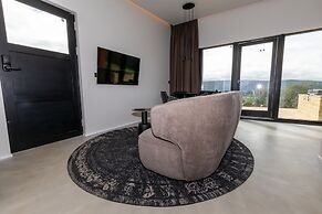 North Mountain View Suites