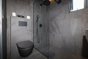 North Mountain View Suites