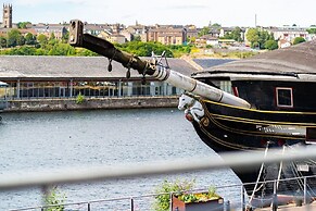 Quayside Apartment - Central Location