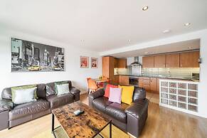 Quayside Apartment - Central Location