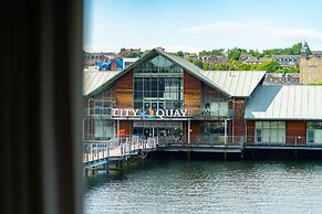 Quayside Apartment - Central Location