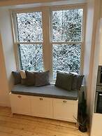 Oakshaw Apartment - Elegant Rustic Apartment in City Centre