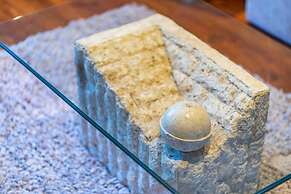 One Shore - Stylish Town House