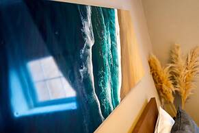 One Shore - Stylish Town House