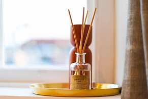 One Shore - Stylish Town House