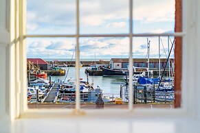 One Shore - Stylish Town House