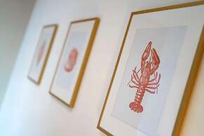 One Shore - Stylish Town House