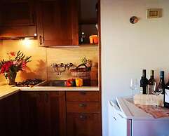 Willow apt With Shared Pool