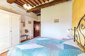 Willow apt With Shared Pool