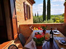 Willow apt With Shared Pool